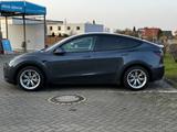 Tesla Model Y Long Range + Satz Sommerreifen - Tesla Model Y von privat