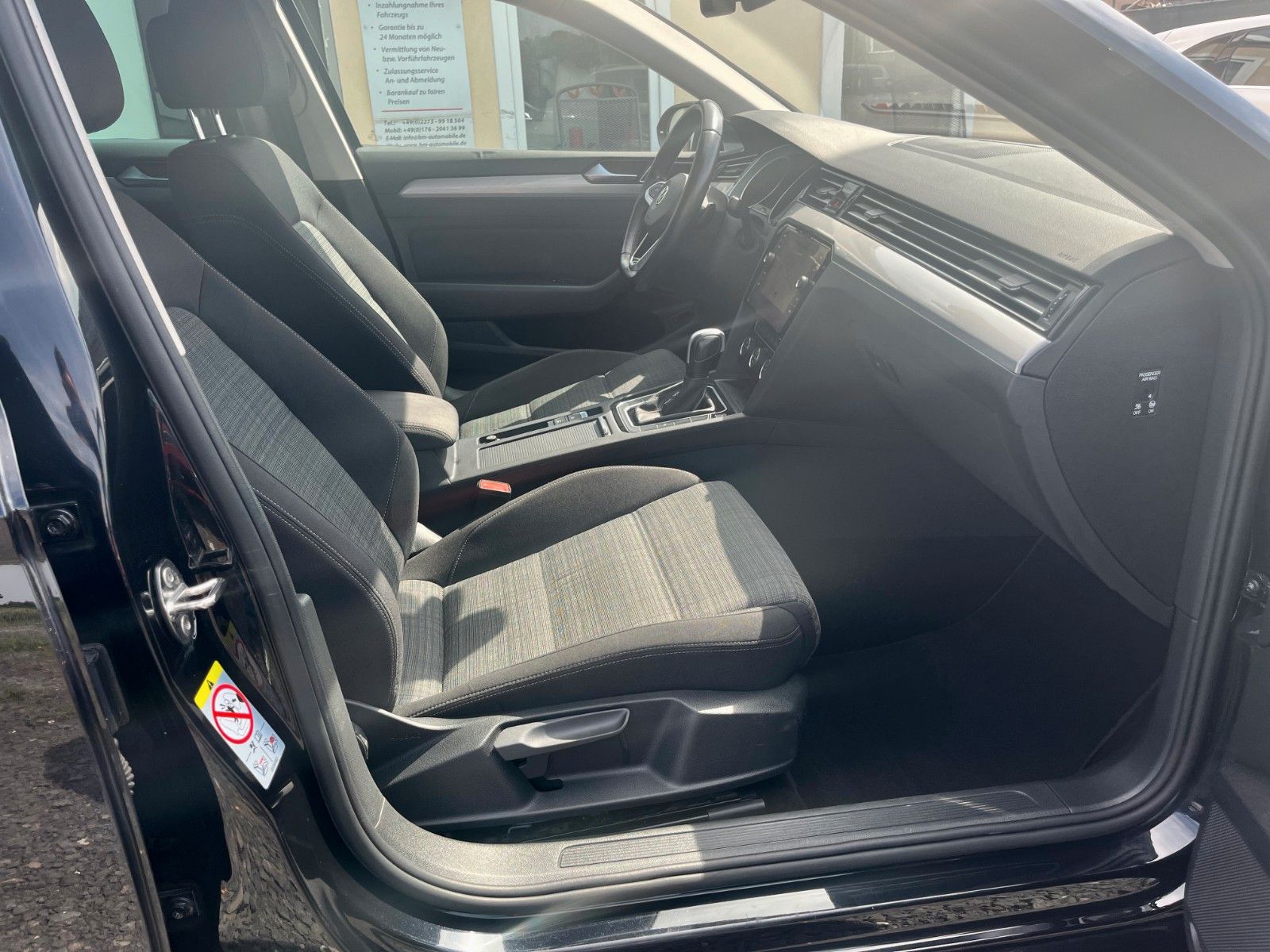 Fahrzeugabbildung Volkswagen Passat Variant 2.0 TDI Aut. Business Navi AHK AC