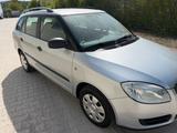 Skoda Fabia Kombi 1,4 TÜV Neu gepflegter Z... - Skoda Fabia aus 2008: 1.4