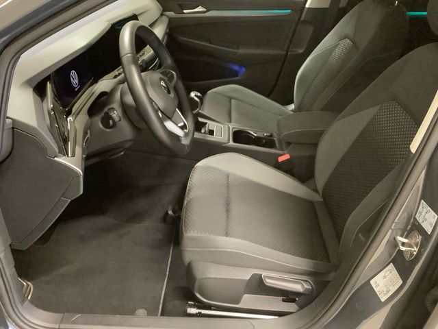 Golf Active TSI 81 kW  AZV, Navi, ACC, kamera