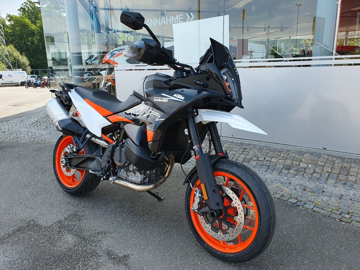 Fahrzeugabbildung KTM 890 SMT Modell 2023