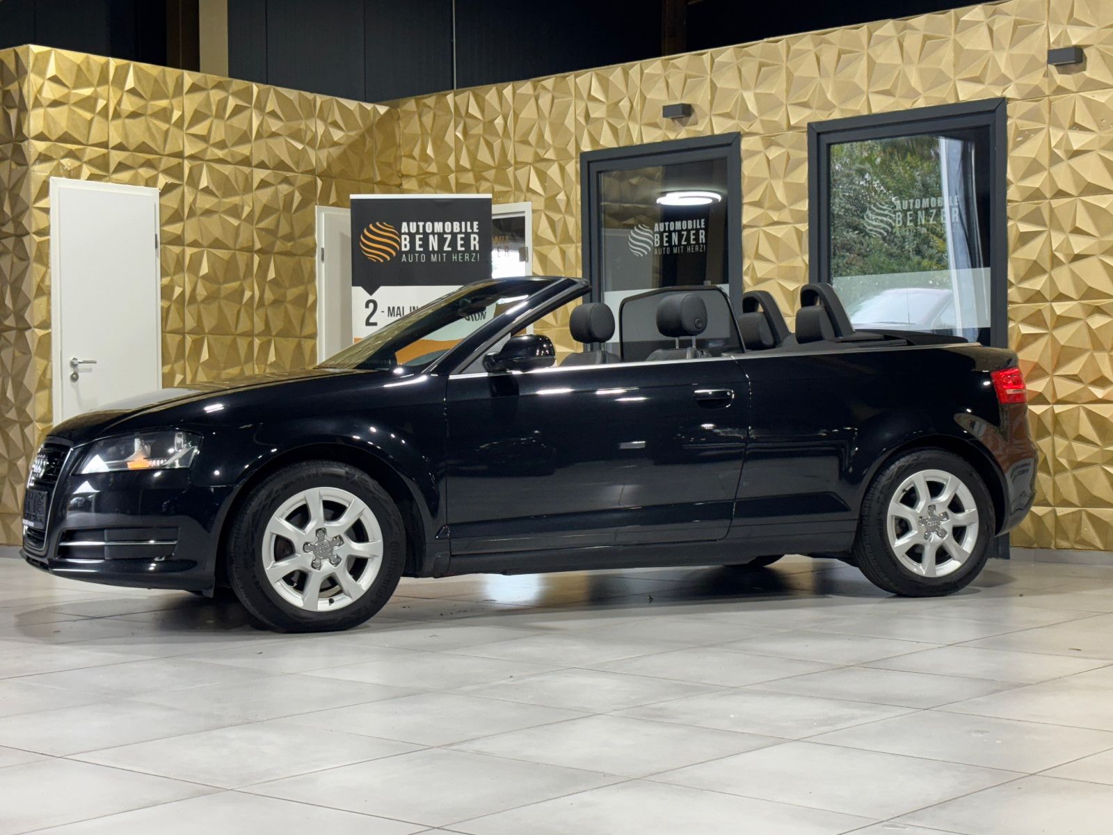 Fahrzeugabbildung Audi A3 Cabriolet Attraction/PDC/SHZ/KLIMA/ALCANTARA