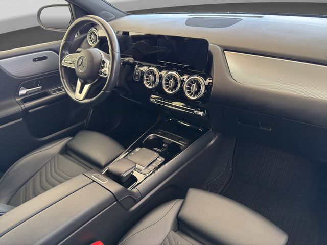 Fahrzeugabbildung Mercedes-Benz B 180 d Automatik+Style+LED+360°+Distronic+AHK