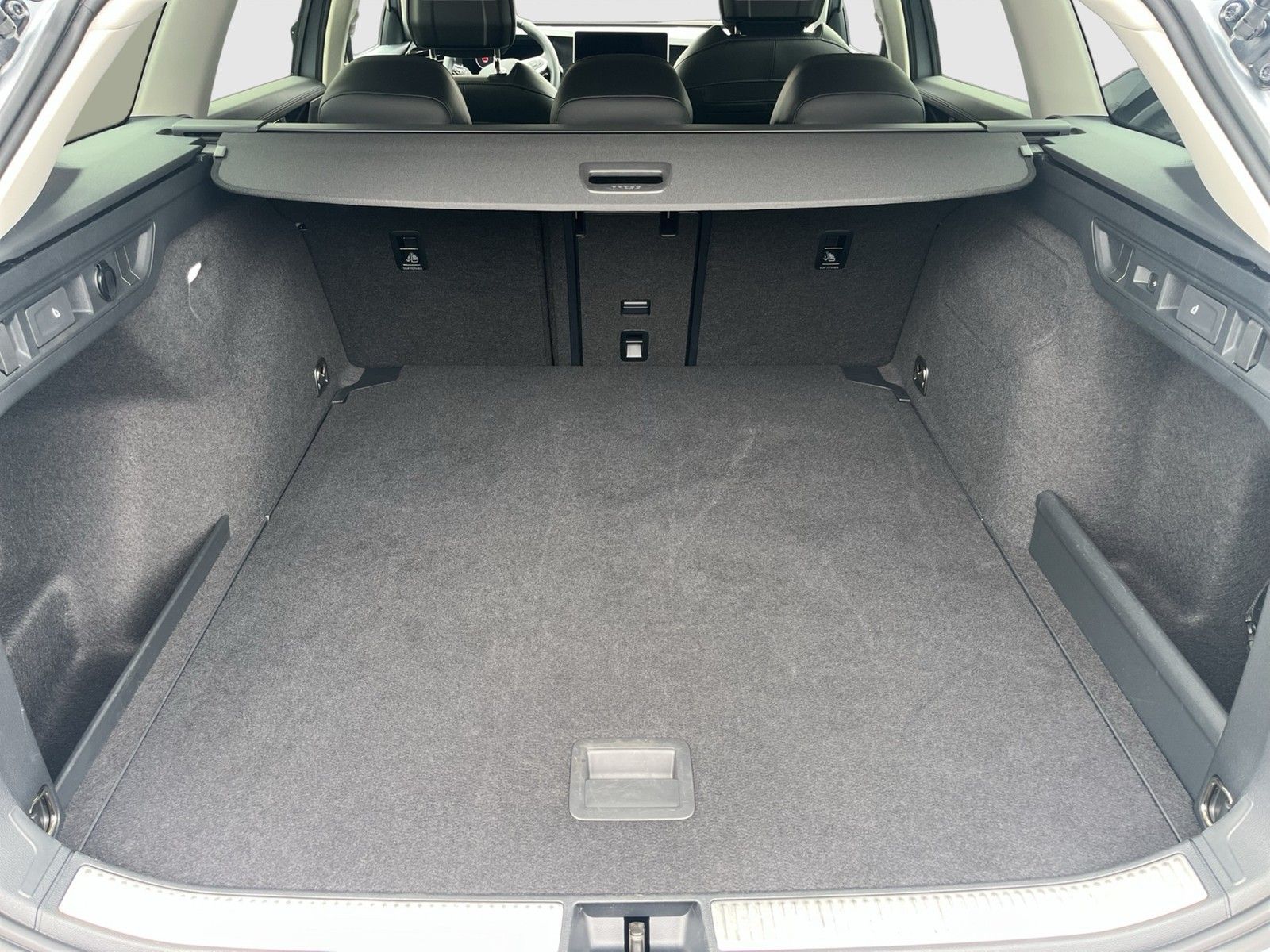 Volkswagen Passat Variant 1.5 eTSI Business Navi AHK 360° foto 4