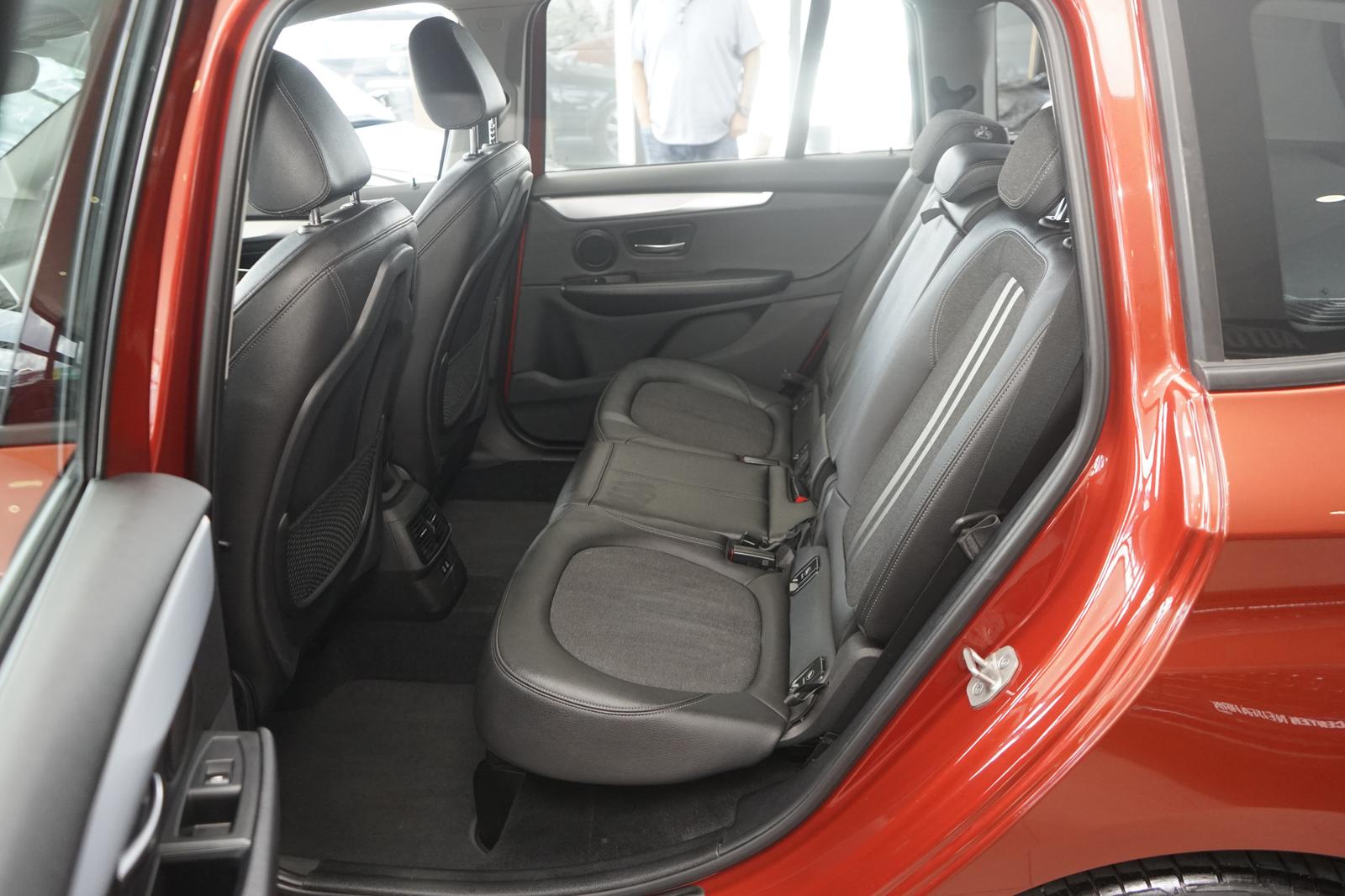 BMW 216 d Sport Line+NAVI+KAMERA+TEMPOMAT+SITZHEIZUNG, миниатюра 12