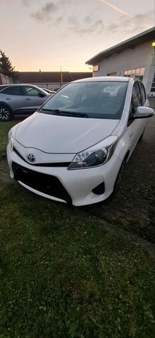 Toyota Yaris Hybrid 1,5