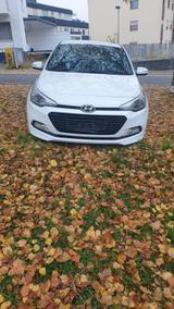 Hyundai i20 blue Passion - Hyundai i20: Passion