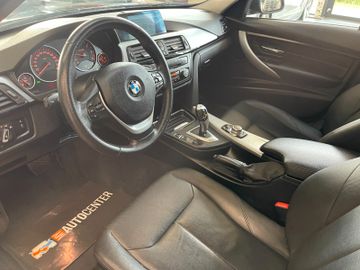 BMW 320d xDrive Touring *PANO*NAVI*LEDER*PDC*TEMPOMA