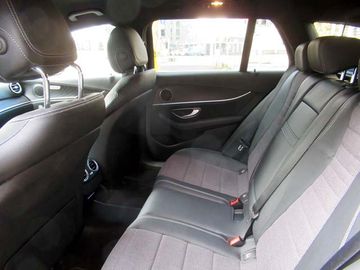 Mercedes E 300 - 9