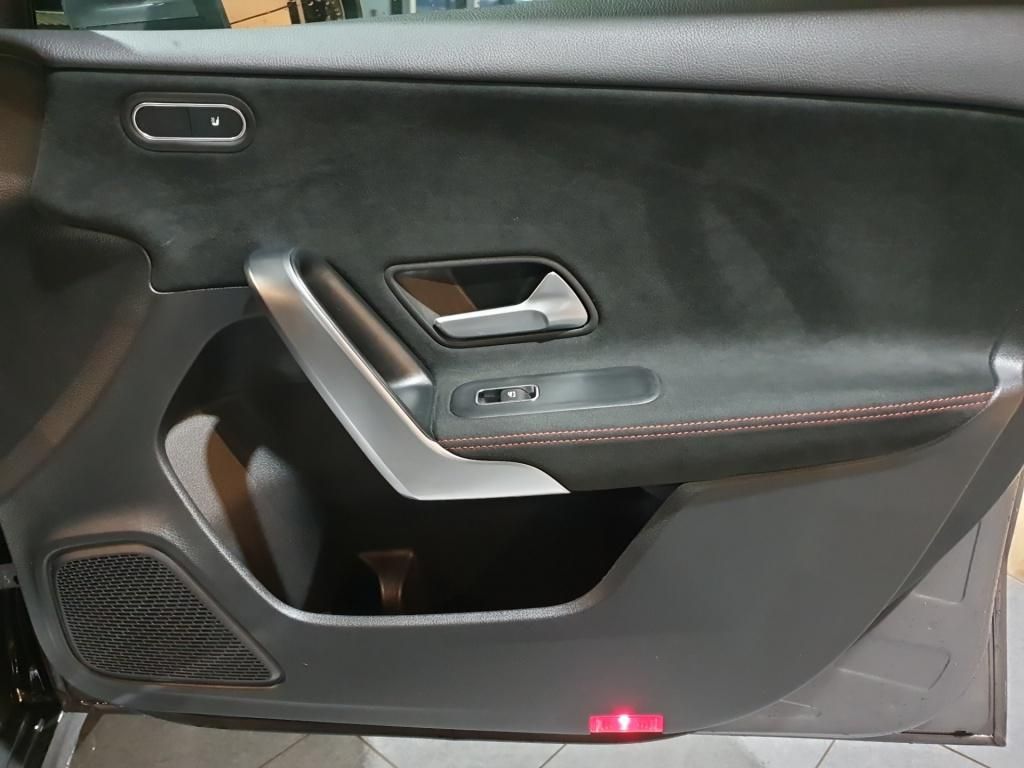 Fahrzeugabbildung Mercedes-Benz A 200 d Kompaktlimousine AMG Line*Kamera*LED