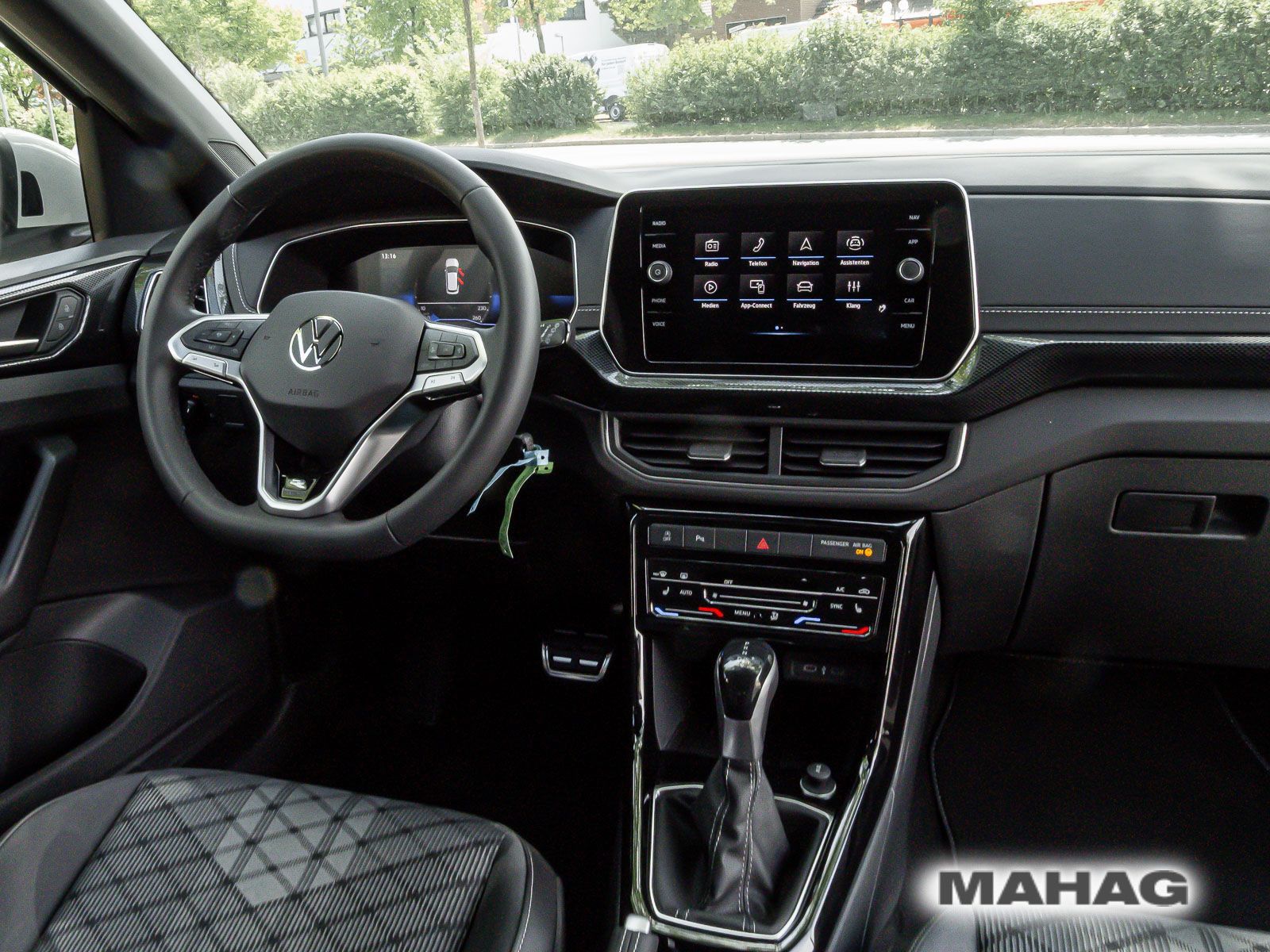 Volkswagen T-Cross - Bild 12