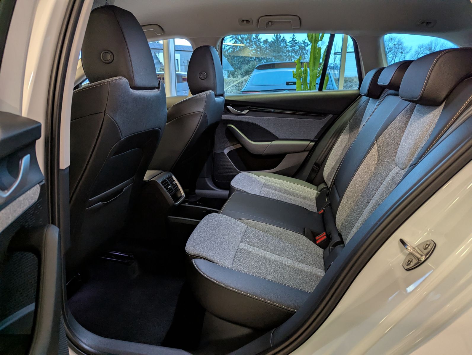 SKODA Octavia 1.5 TSI DSG ACC Style-Paket AHK 5J Garan - Image 13