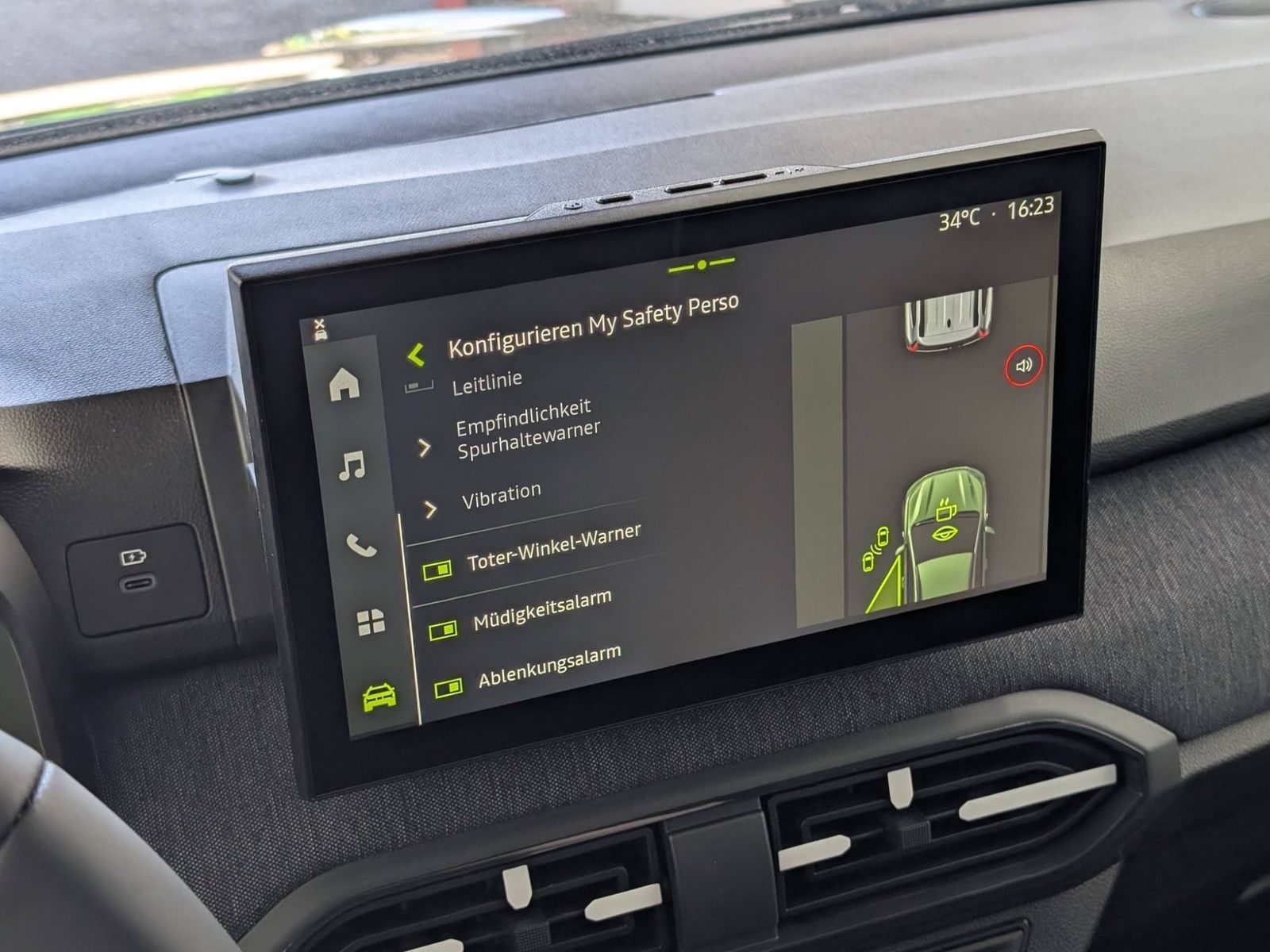 DACIA Jogger Journey TCe 110 Media Nav – Bild 25