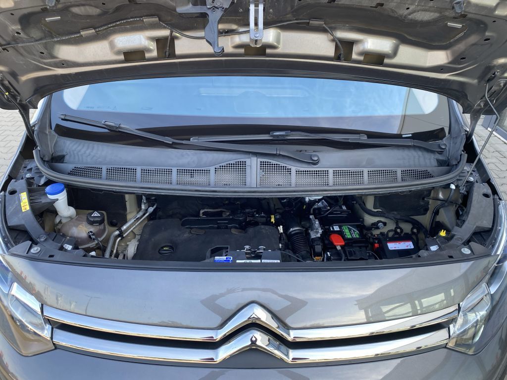 Fahrzeugabbildung Citroën Spacetourer M 2.0 BlueHDi 150 Rip Curl *8-Sitzer