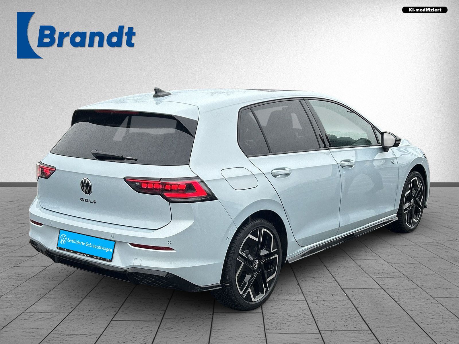 Volkswagen Golf VIII 1.5 eTSI R-LINE MATRIX PANO HUD AHK foto 3