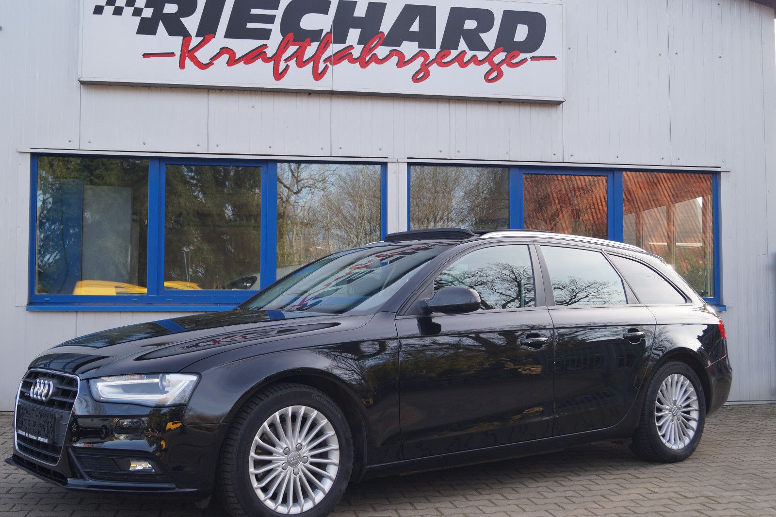 AUDI A4