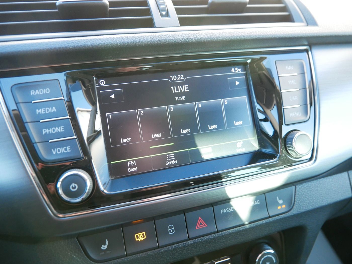 Fahrzeugabbildung SKODA Fabia Combi 1.2 TSI Joy PDC SHZ NSW Klimaautom.