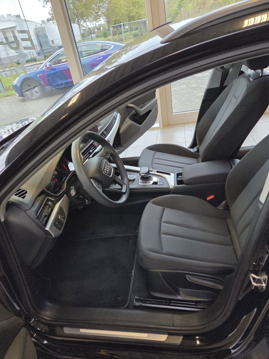 Fahrzeugabbildung Audi A4 Avant basis