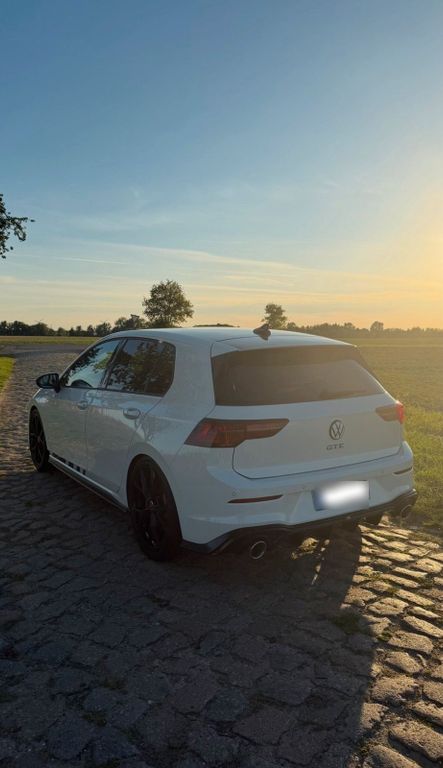 Image of Volkswagen Golf