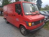 Mercedes-Benz 208D, guter Zustand, neue reifen - Mercedes-Benz 208 d