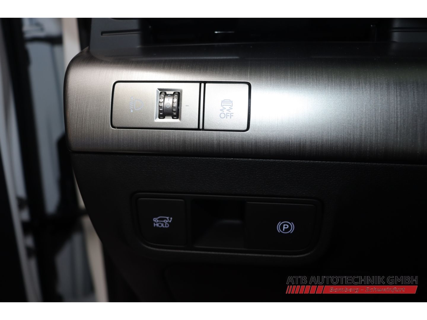 Fahrzeugabbildung Hyundai KONA Elektro Trend 2WD 65,4kWh 99,3% SOH Navi 36