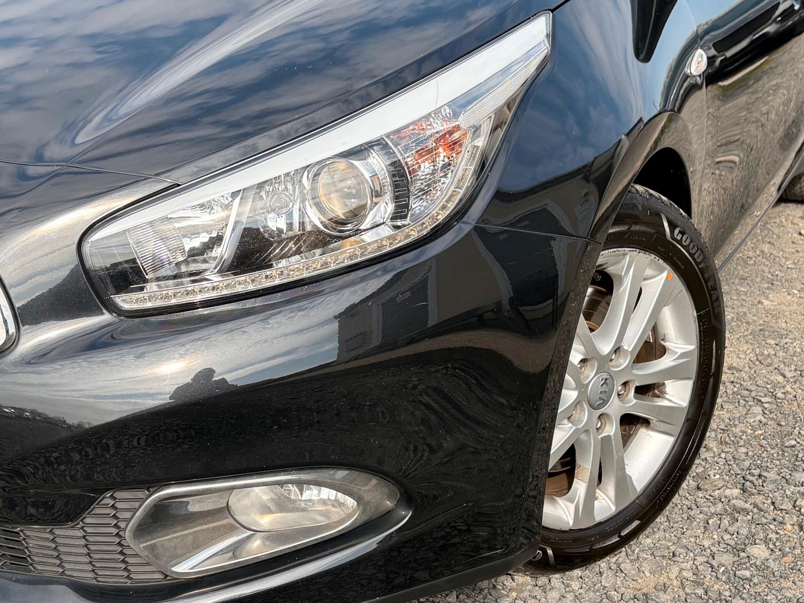 Kia cee'd Sportswagon 1.6 CRDi Navi AHK Kamera 2.HD