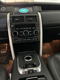 Land-Rover Discovery Sport - 5