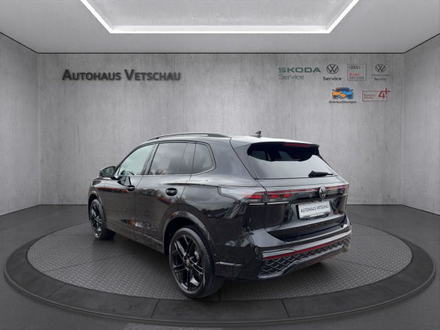 Tiguan R-Line 2.0 TDI 4M HuD/AHK/STHZ/PANO/LM20