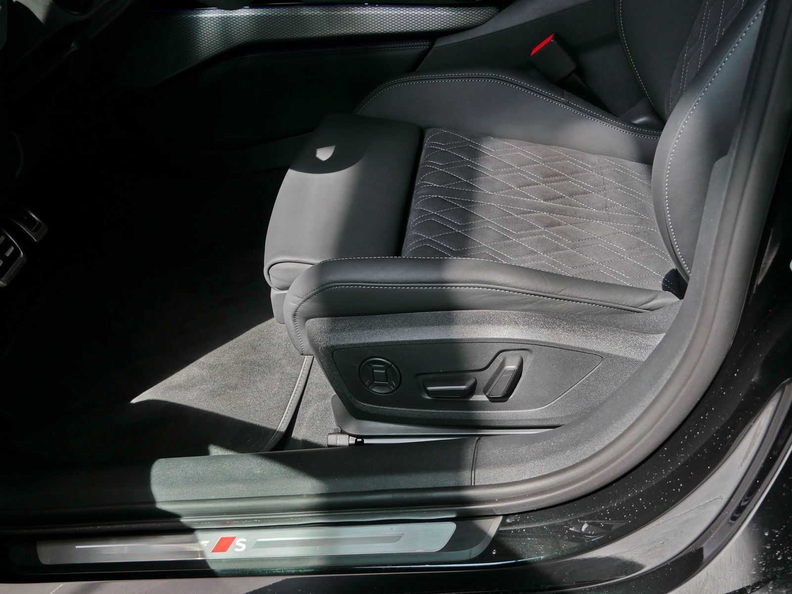 Audi A6 - Bild 23