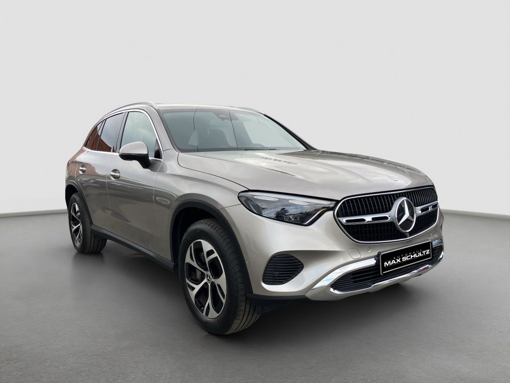 Fahrzeugabbildung Mercedes-Benz GLC 300 e 4M AVANTGARDE*AHK*360°KAM*DIGIT-LIGHT