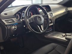 Fahrzeugabbildung Mercedes-Benz E 200 Lim. BlueTec ( COMAND/ SHZ/ LED/ PDC/ NAVI