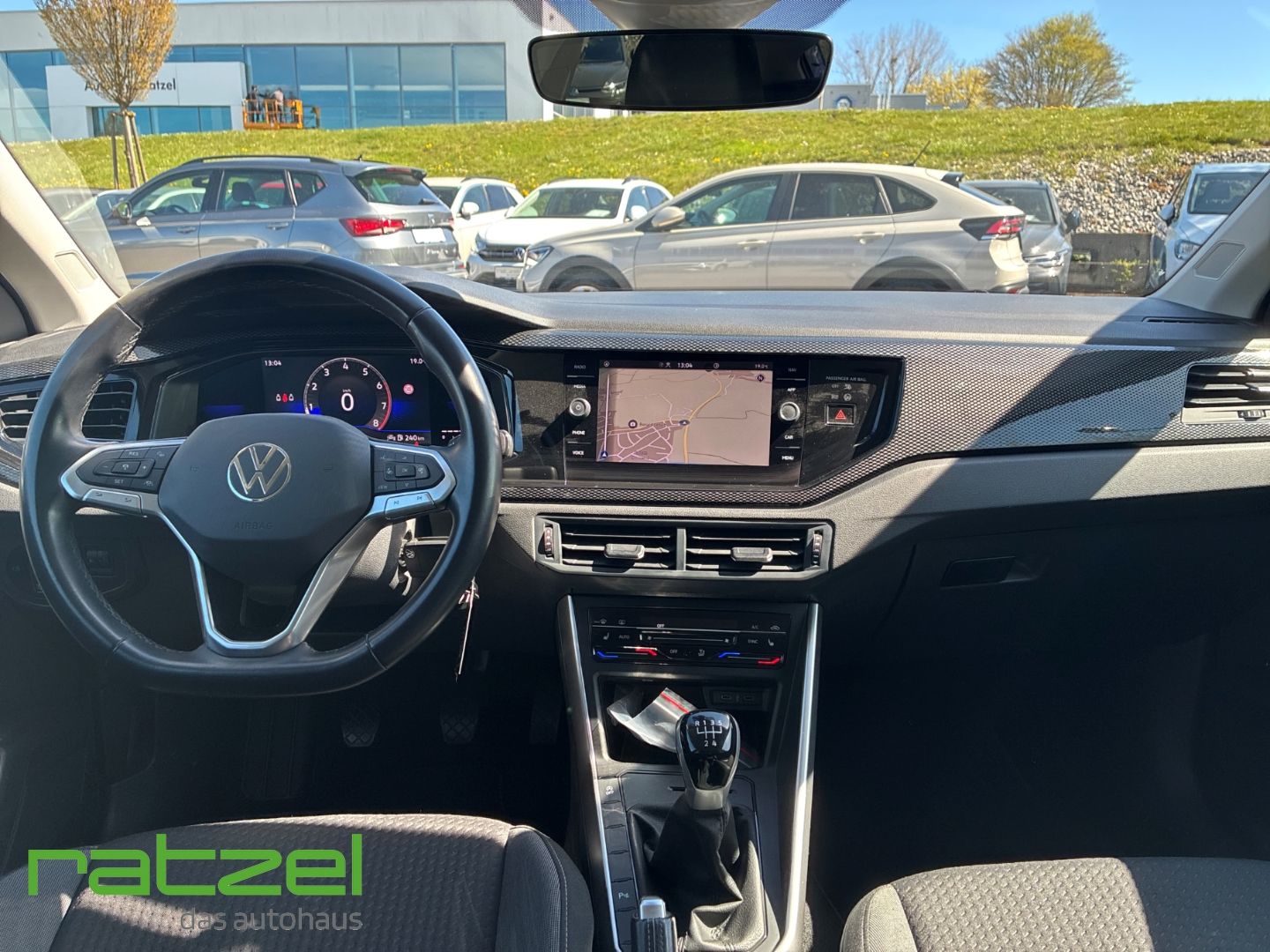 Fahrzeugabbildung Volkswagen Taigo Life 1.0 TSI Navi LED ACC Apple CarPlay An