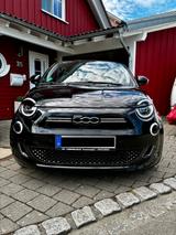 Fiat 500e "la Prima" Limousine 42 kWh La Prima - gebrauchte Fiat 500e aus dem Jahr 2022