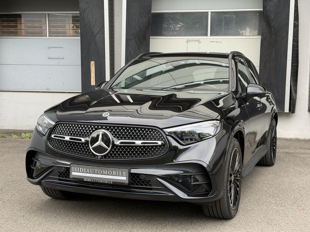 MercedesBenz GLC 300 de AMG Night Burmester Airmatic Pano 360 2024