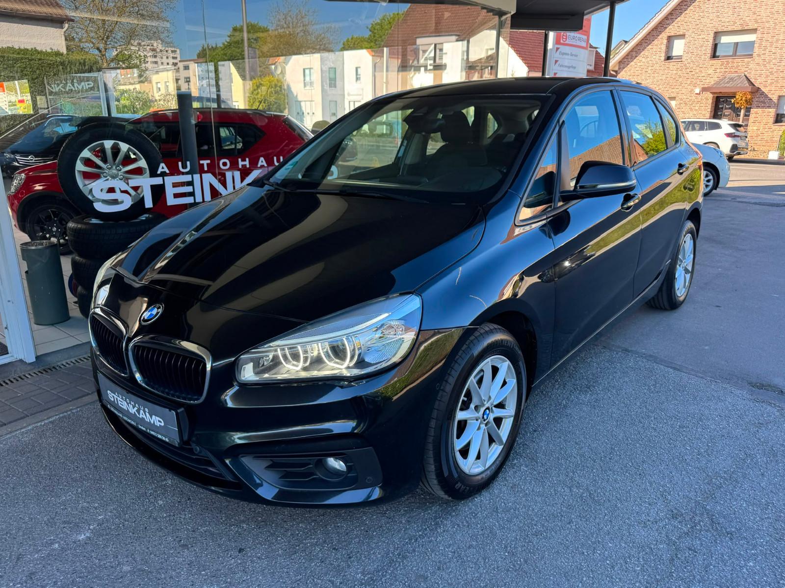 BMW 220 d Active Tourer Advantage * LED * NAVI * PDC