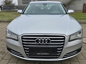 Audi A8 - 6