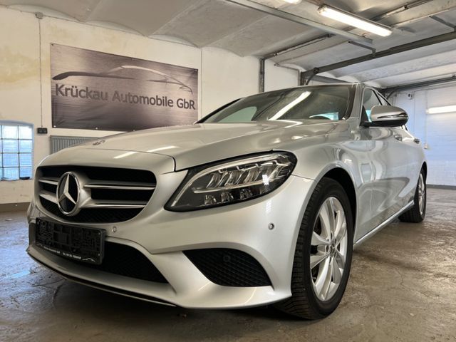 Mercedes-Benz C 180 Aut. SHeft Navi Leder LED AHK Kamera Shz