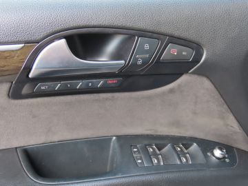 Audi Q7 - 8