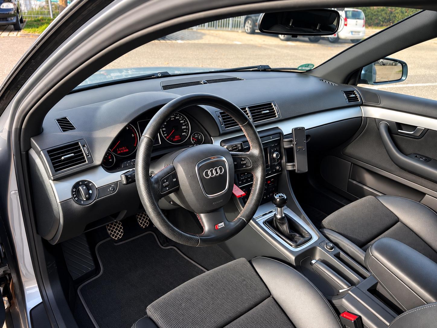 Audi A4 2008 — photo 10