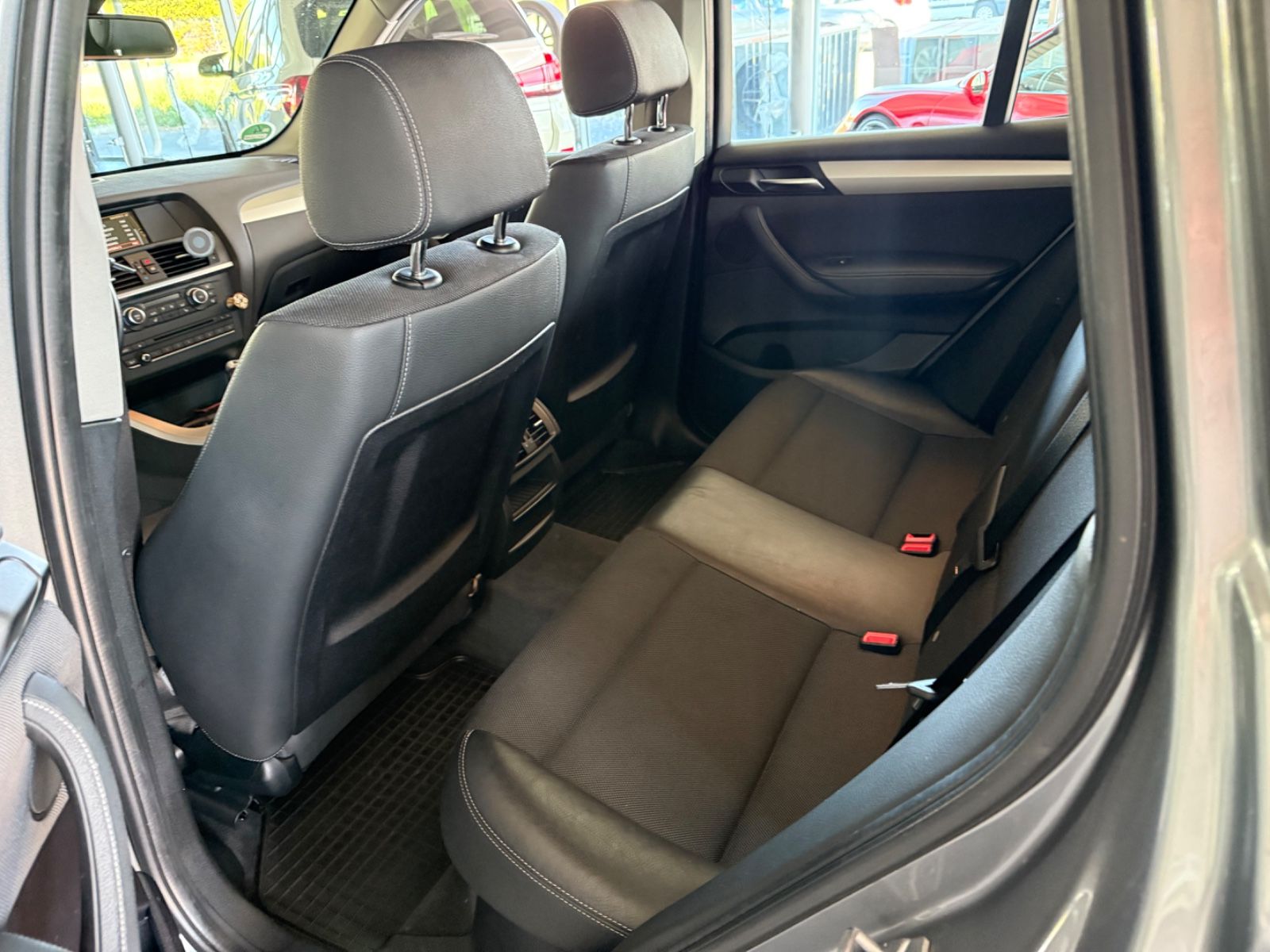 Fahrzeugabbildung BMW X3 xDrive 20d Aut. * Navi * Xenon * PDC * SHZ *