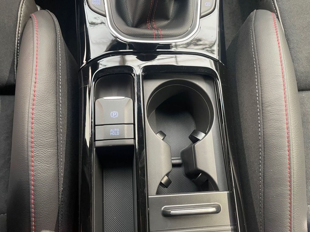 Fahrzeugabbildung Hyundai i30 FL 5-Türer (MY25) 1.5 T-GDI (140 PS) 48V 6-M