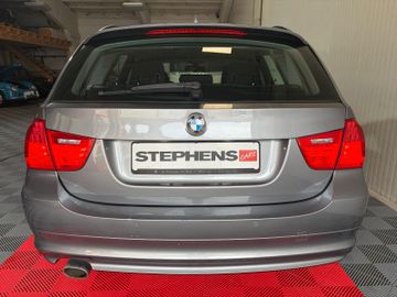 BMW 320 - 4