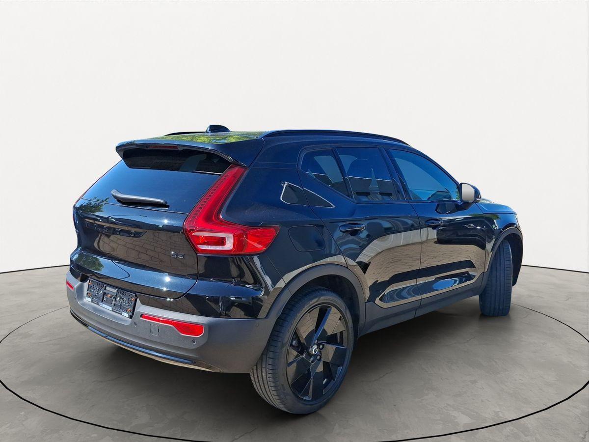 Volvo XC40 B3 Black Edition Plus 360° PANO AHK LED 20"