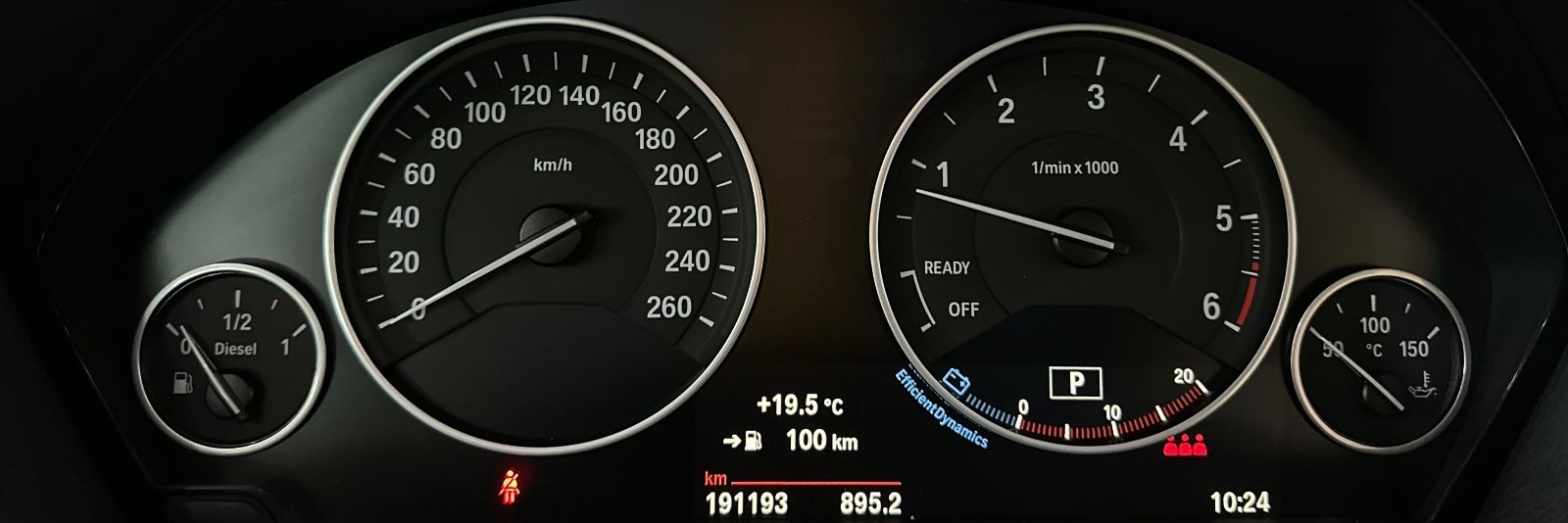 Fahrzeugabbildung BMW 320d Panorama Alarm Leder Navi Sitzhzg Xenon