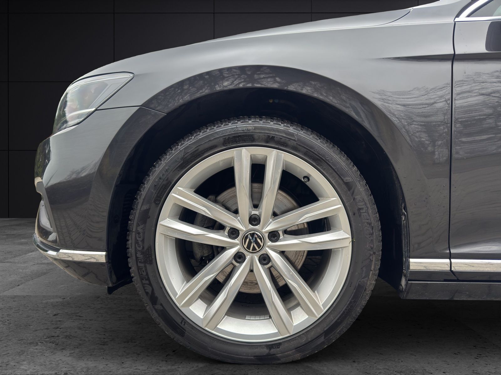Fahrzeugabbildung Volkswagen Passat Variant TSI Elegance DSG Navi ACC RFK AID