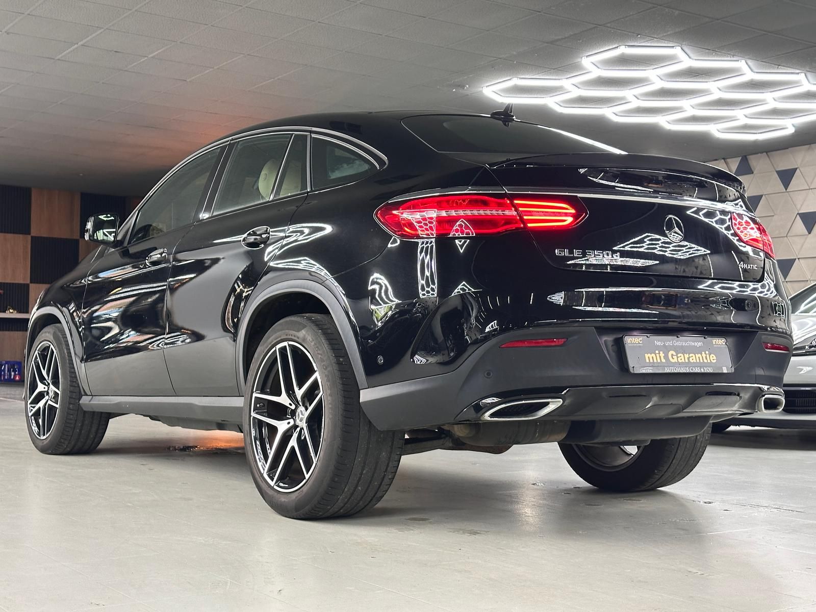 Mercedes-Benz GLE 350 Coupe d 4Matic AMG Line PANO LEDER CAM foto 6