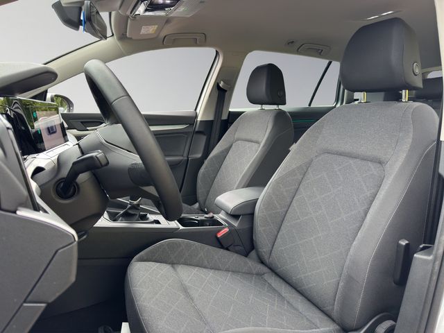 Golf VIII Variant 2.0 TDI Life SHZ NAVI ACC LED
