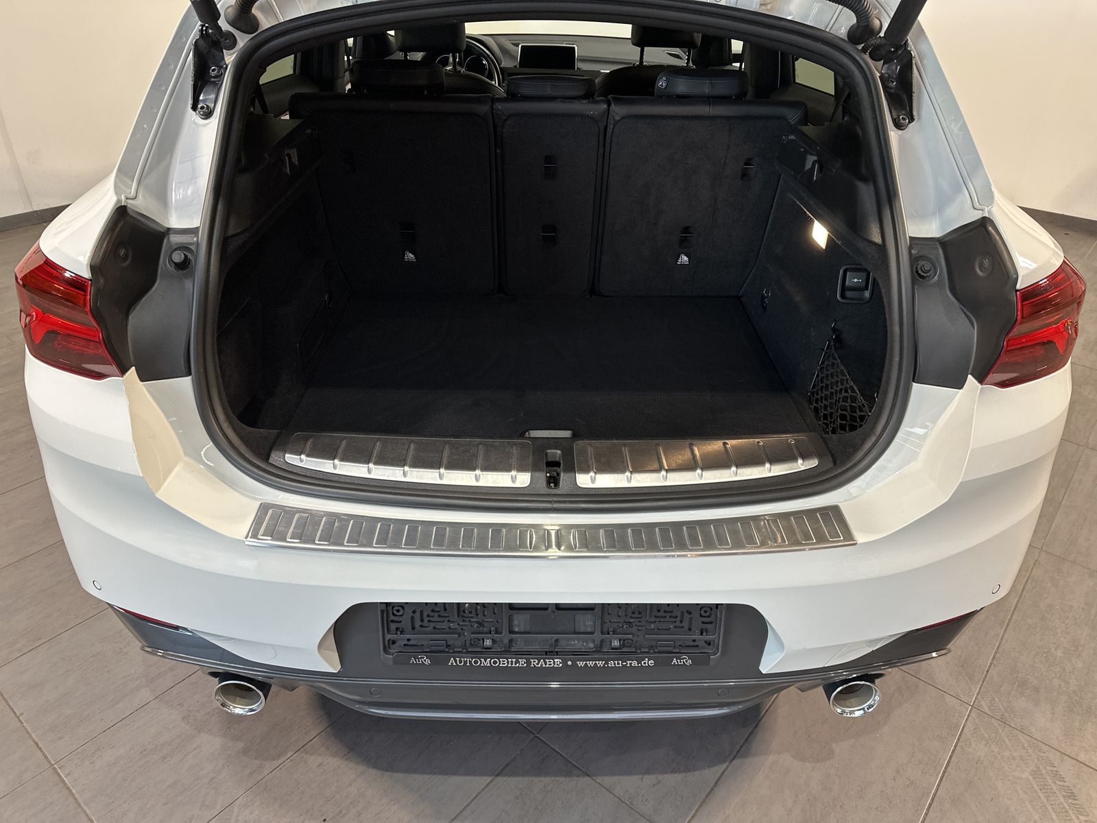 Fahrzeugabbildung BMW X2 xDrive20d M-Sport NAV+LED+AHK+HIFI+KAMERA+SHZ