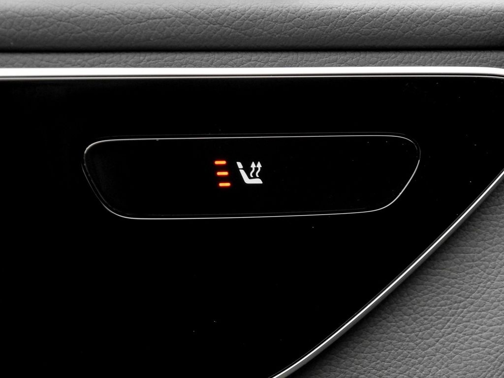 Mercedes-Benz C 300 4M T |Avantgarde|DISTR|LED|NAVI|KEYL|AHK