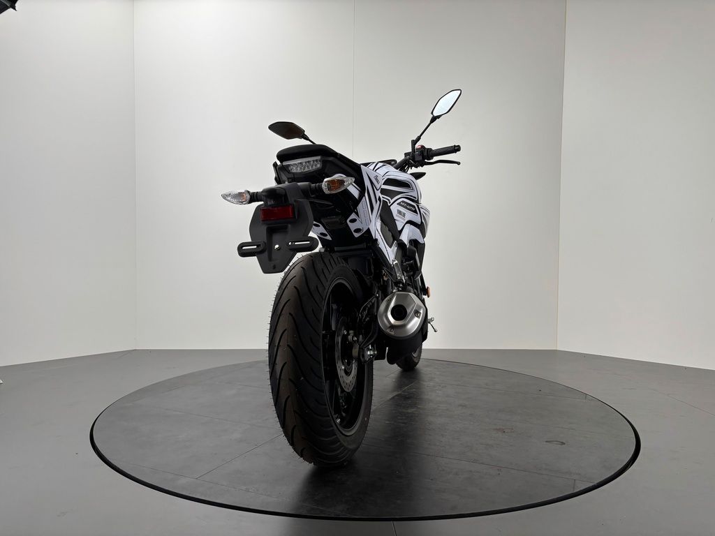 Fahrzeugabbildung Yamaha MT-125 *HERBST DEALS*YAMAHA RIDER FOLIERUNG